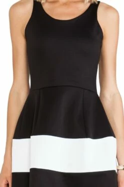 Marilyn N/S Dress In Techno Black/White -PESCA BOUTIQUE Sales marilyn5